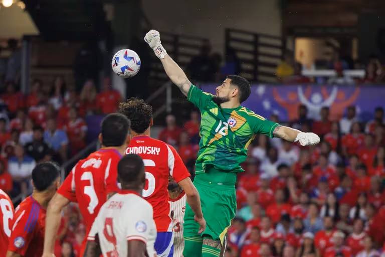 El Chile de Gareca empató 0-0 con Canadá